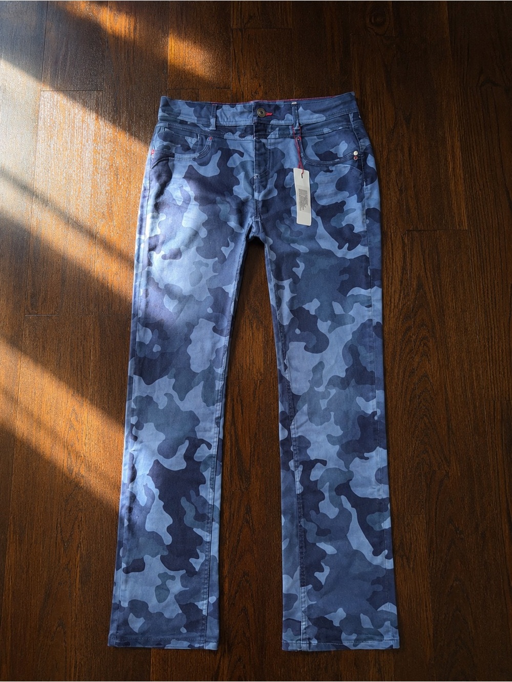 Street One Casual Fit Camouflage Pants
Style Jane in Blue Camouflage Overdye